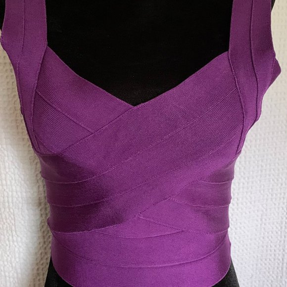 Deep Purple Semi-Stretch Sexy V-Neck Crop Top - Picture 4 of 9